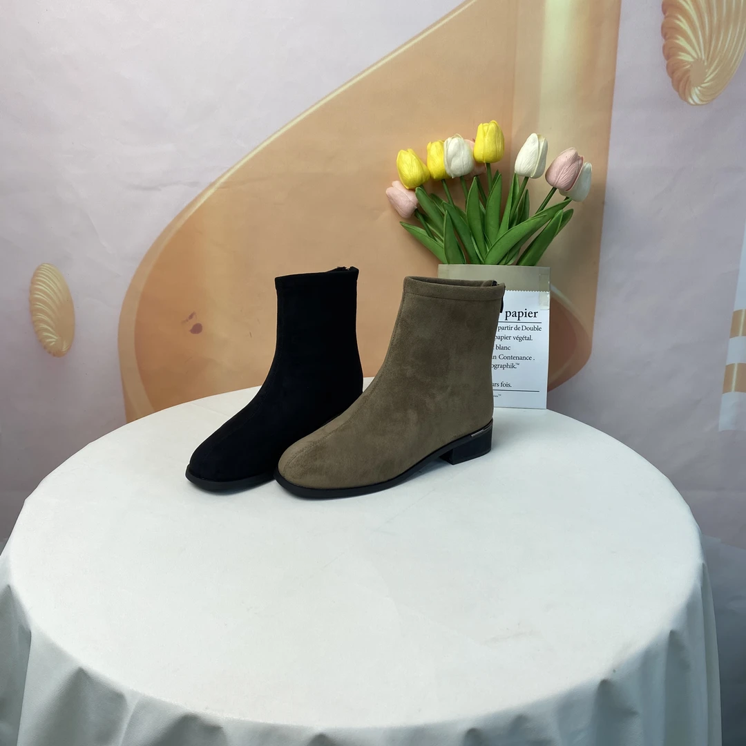 1696秋冬新款时尚百搭粗跟加绒短靴F