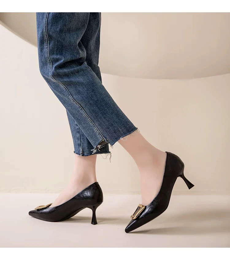 8027秋季新款时尚气质优雅细跟单鞋F