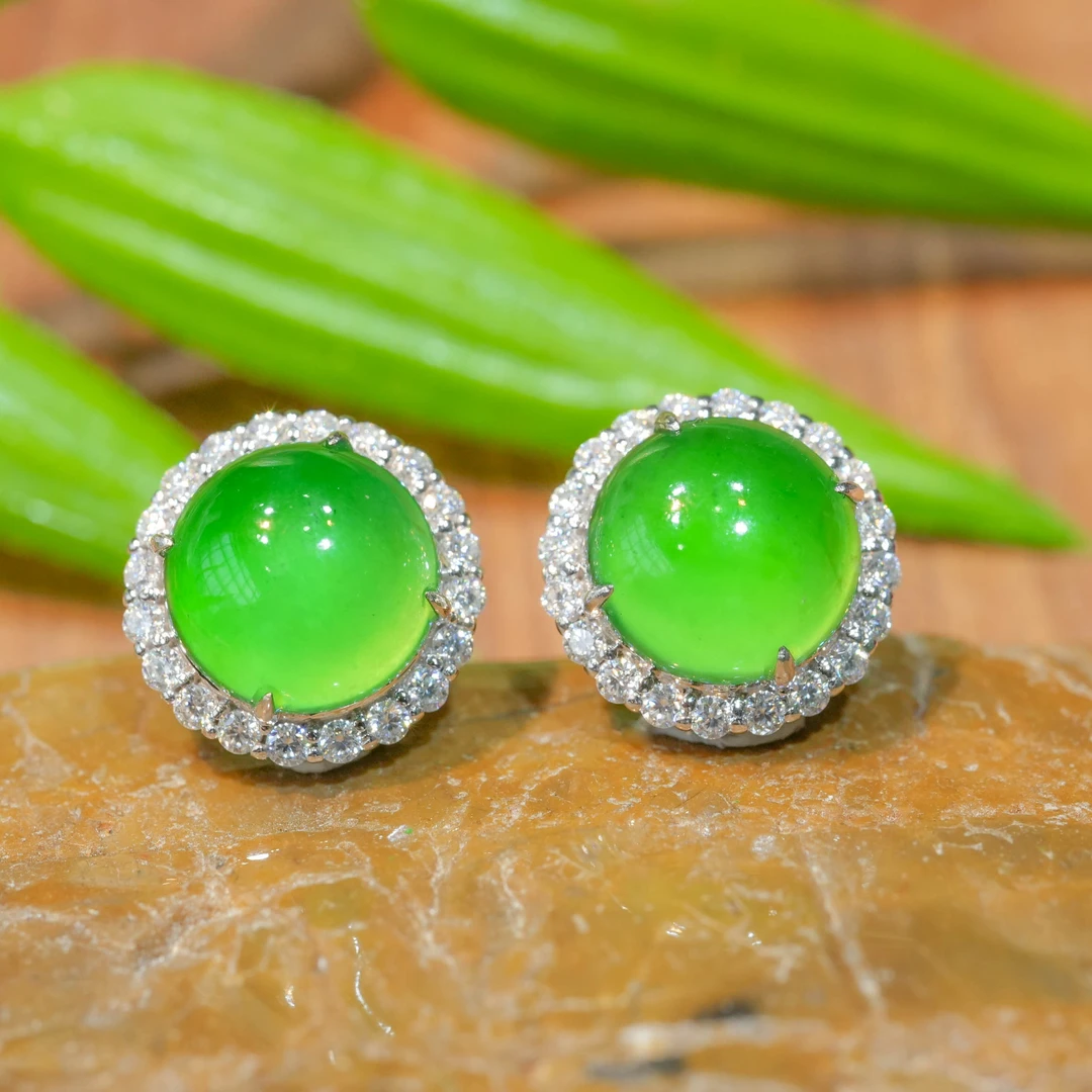 【翠玉翡翠】18k金天然A货翡翠蛋面耳钉耳饰(多样性发一对)