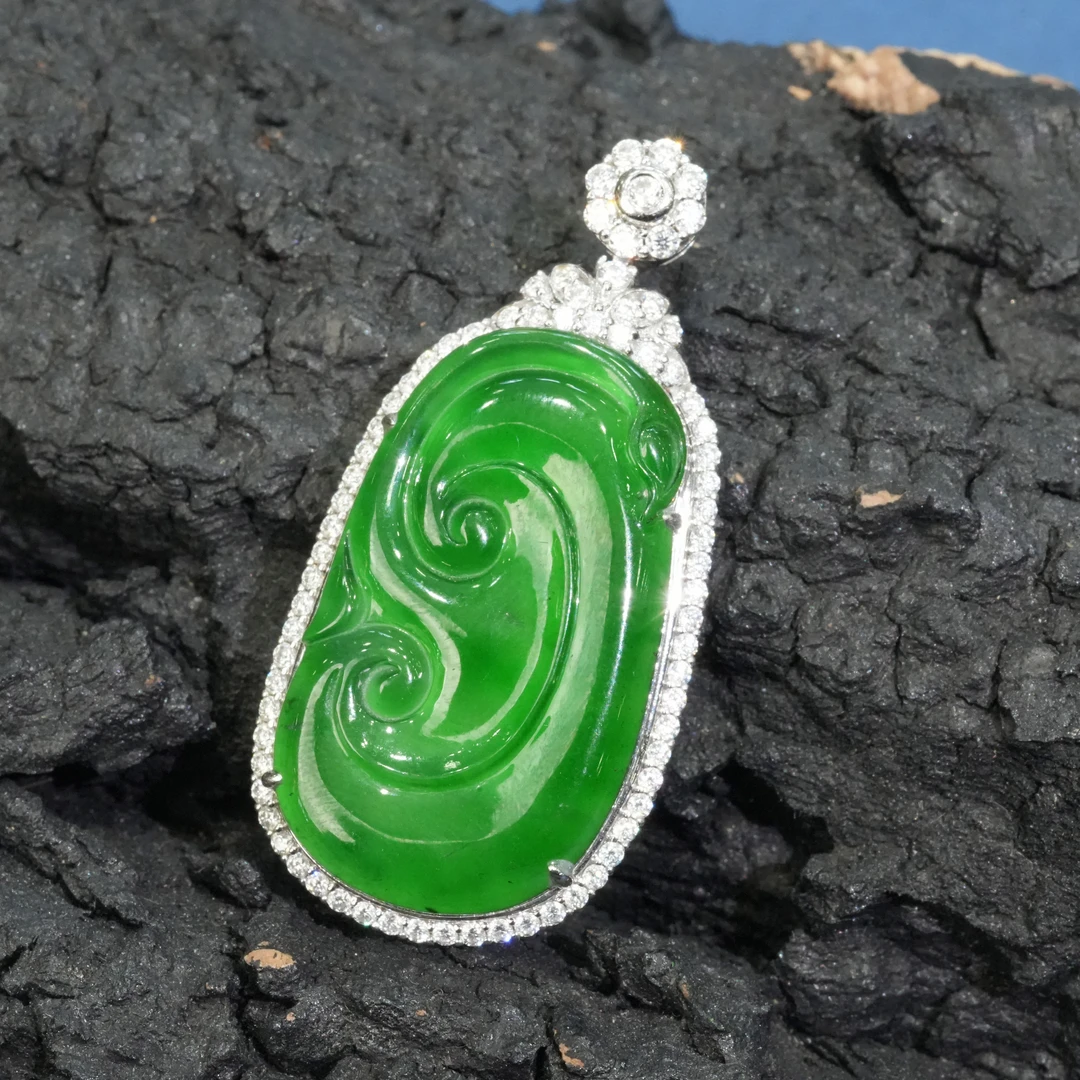 【翠玉翡翠】18k金天然A货翡翠如意吊坠多样性发一个不含链