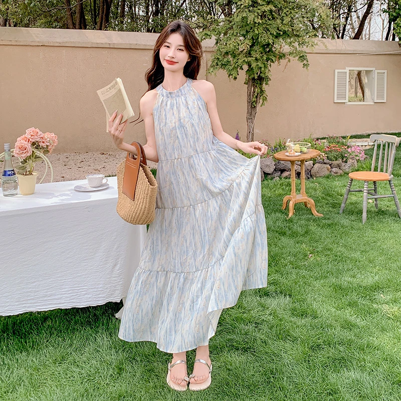 扎染森系超仙挂脖连衣裙女夏2024新款法式宽松显瘦温柔风无袖长裙