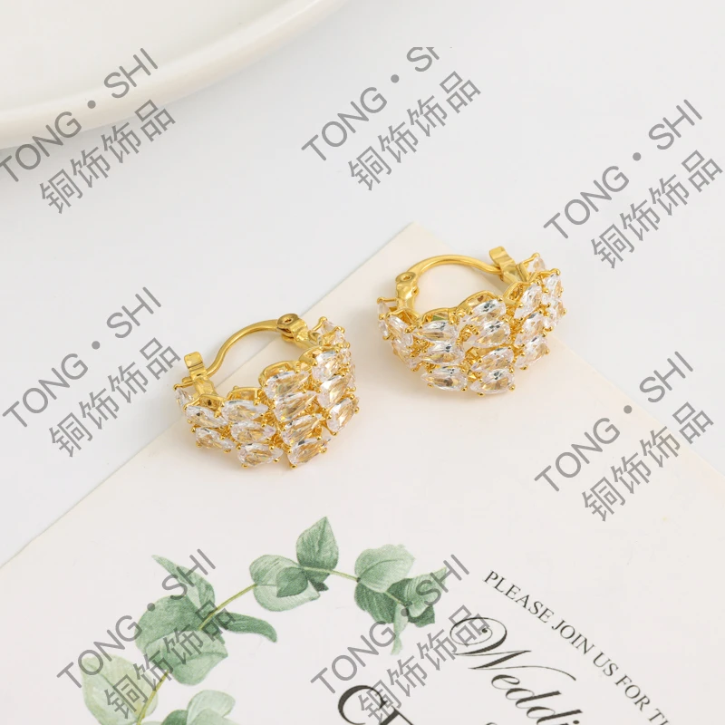 铜合金合成锆石耳饰  高级感精致超闪锆石时尚名媛风气质轻奢耳环