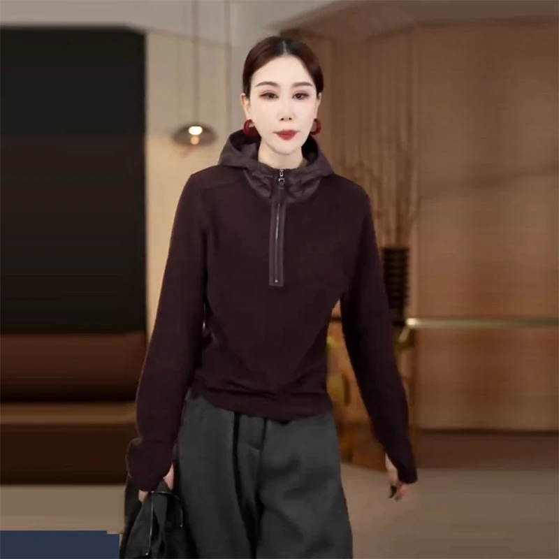 韩系设计感拼接连帽德绒卫衣女2025春季款保暖减龄显瘦打底上衣潮