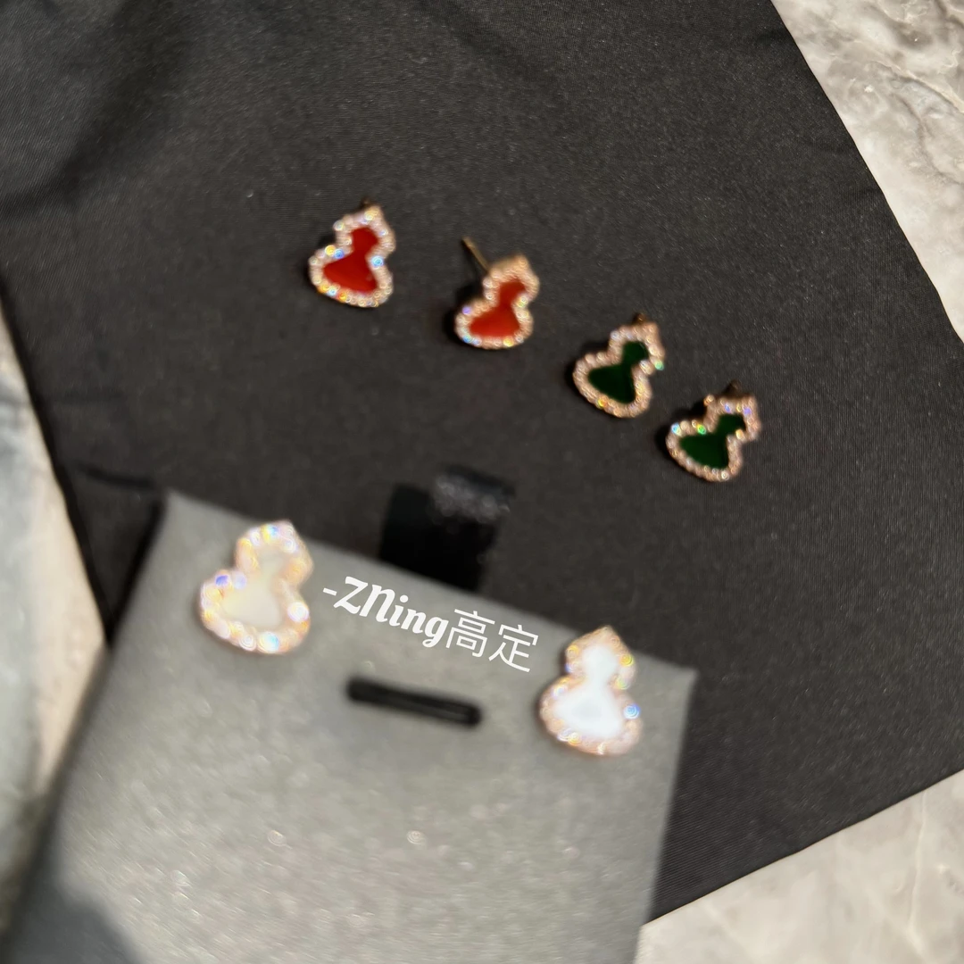 合金耳饰 葫芦v金气质耳钉轻奢时尚百搭复古古风简约精致优雅小众