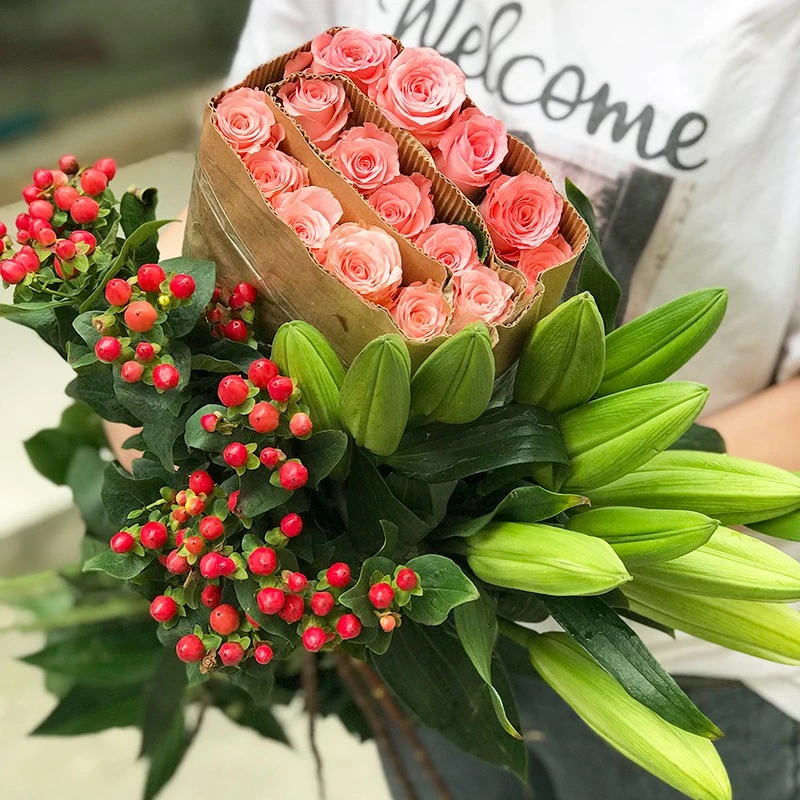 顺丰包邮玫瑰花百合向日葵混搭套餐云南基地直发