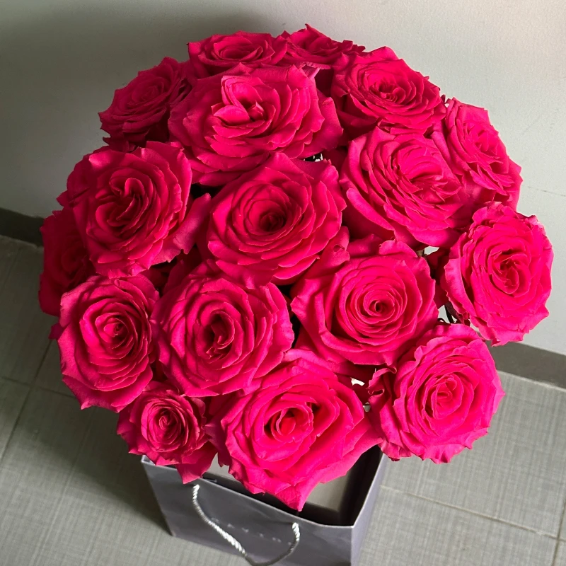 玫瑰花鲜花云南昆明基地直发新鲜批发百合鲜切花束向日葵花瓶插花