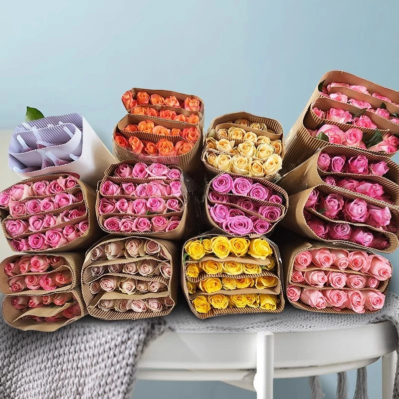 玫瑰花鲜花云南直发百合昆明斗南基地批发混搭花束插花瓶卡布奇诺