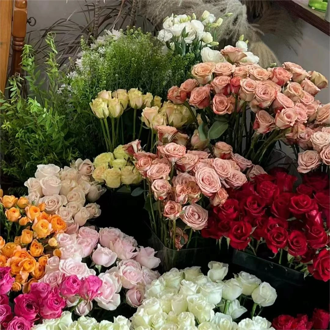 【鲜花组合】艾莎+嫣然+折射+向日葵+洋桔梗+六出+尤加利
