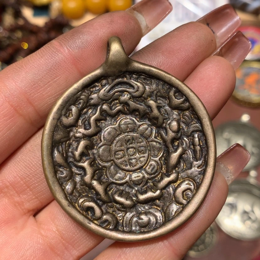 【闪购商品】琉璃颈饰