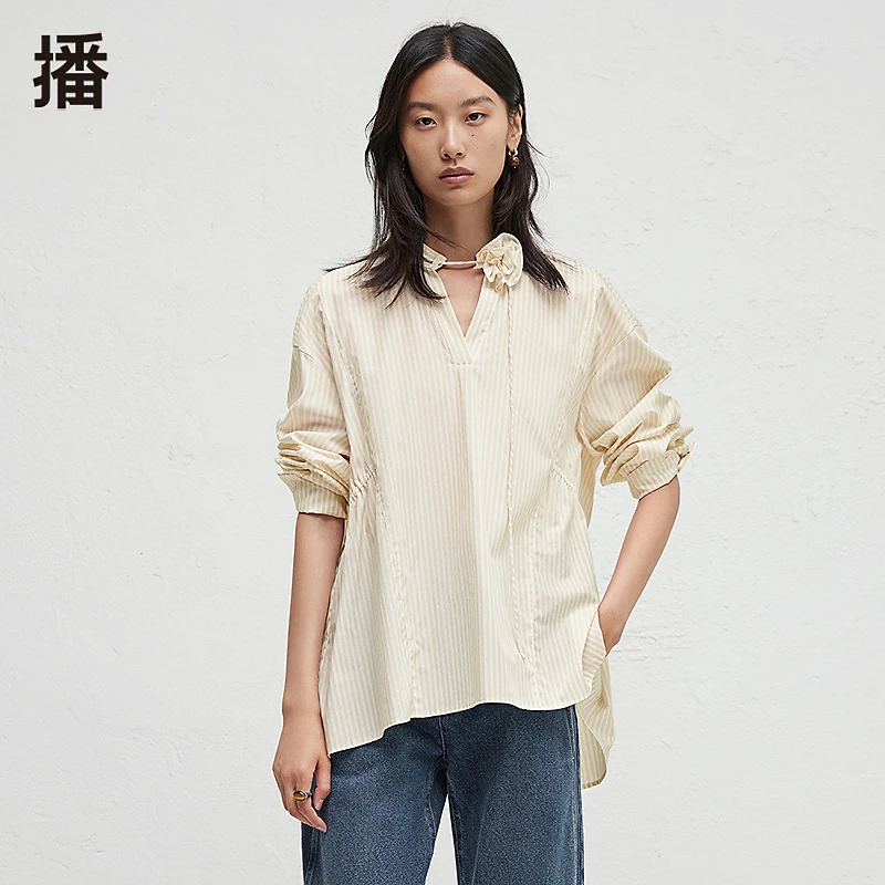 【达人专属】播花朵装饰小V领衬衫DDR3HD5005