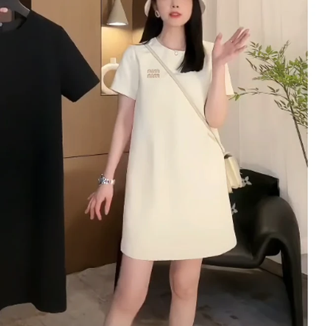 【MEVUMI】夏季新款连衣裙女装连衣裙时尚休闲宽松显瘦气质百搭减龄