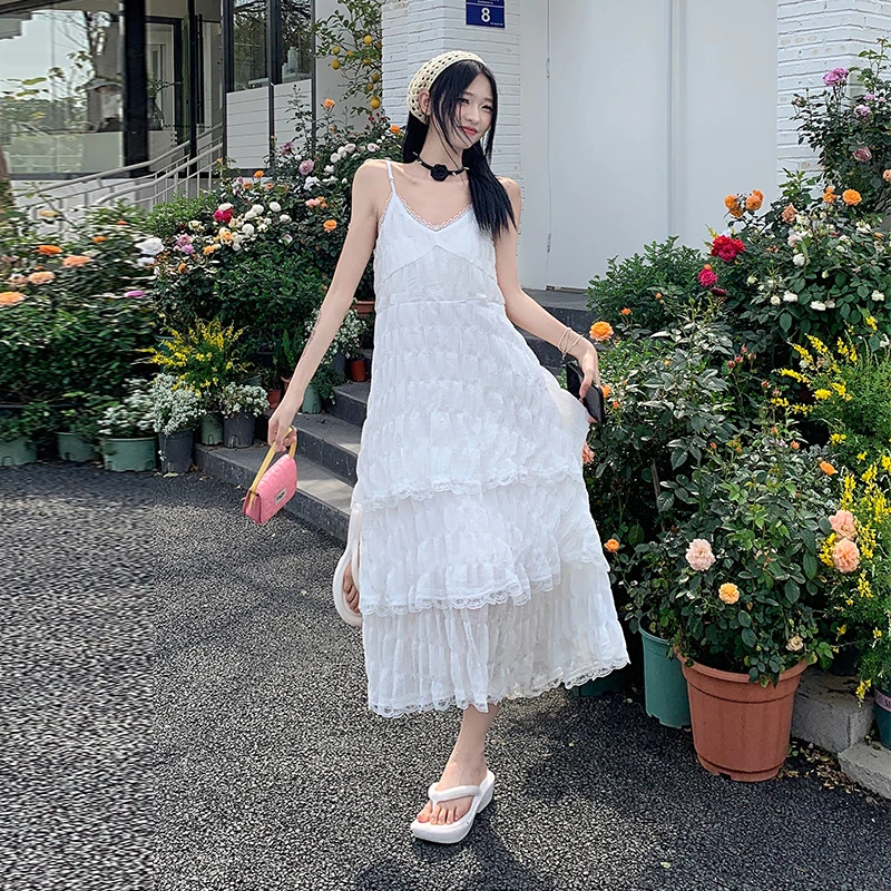 春夏2024新款高级感度假海边长裙初恋温柔吊带裙蛋糕裙