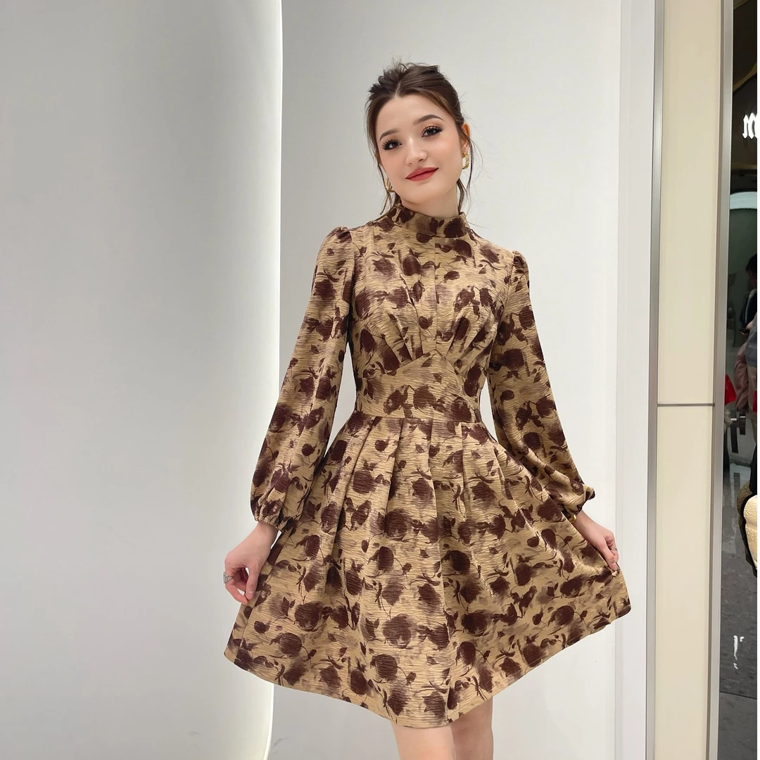 FARGIZ 2025秋冬新款长袖碎花褶皱甜美短款伞裙