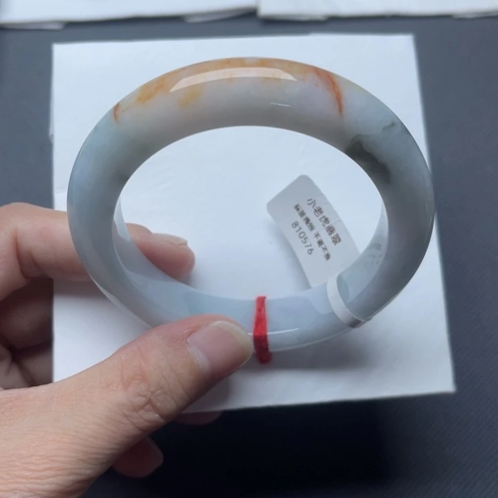 翡翠手镯未镶嵌A货