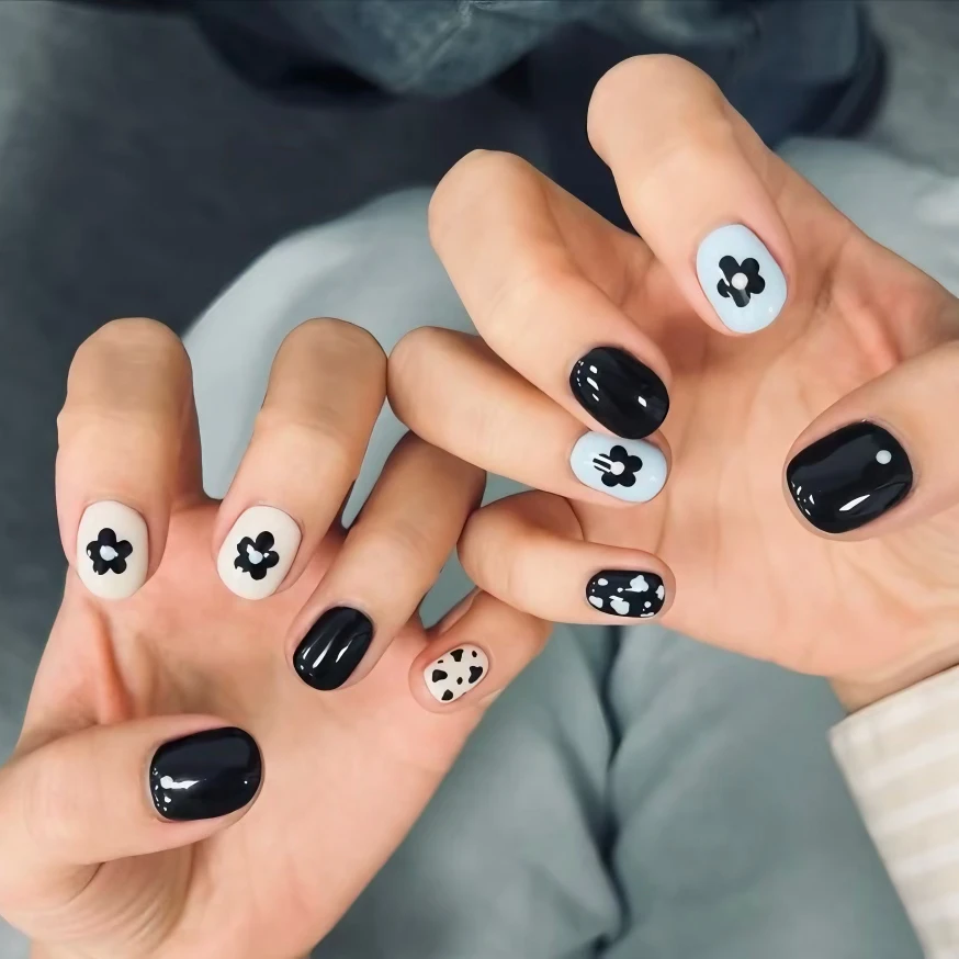 黑色小花手工可爱纯手工穿戴甲涂鸦简约ins日系短款可拆卸立体