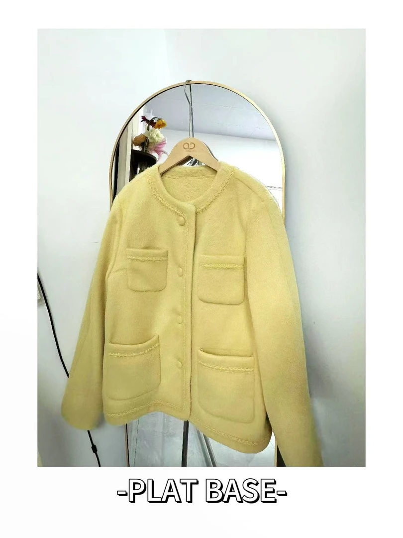 2024年秋新款韩设计师口袋奶黄色J夹棉香风外套