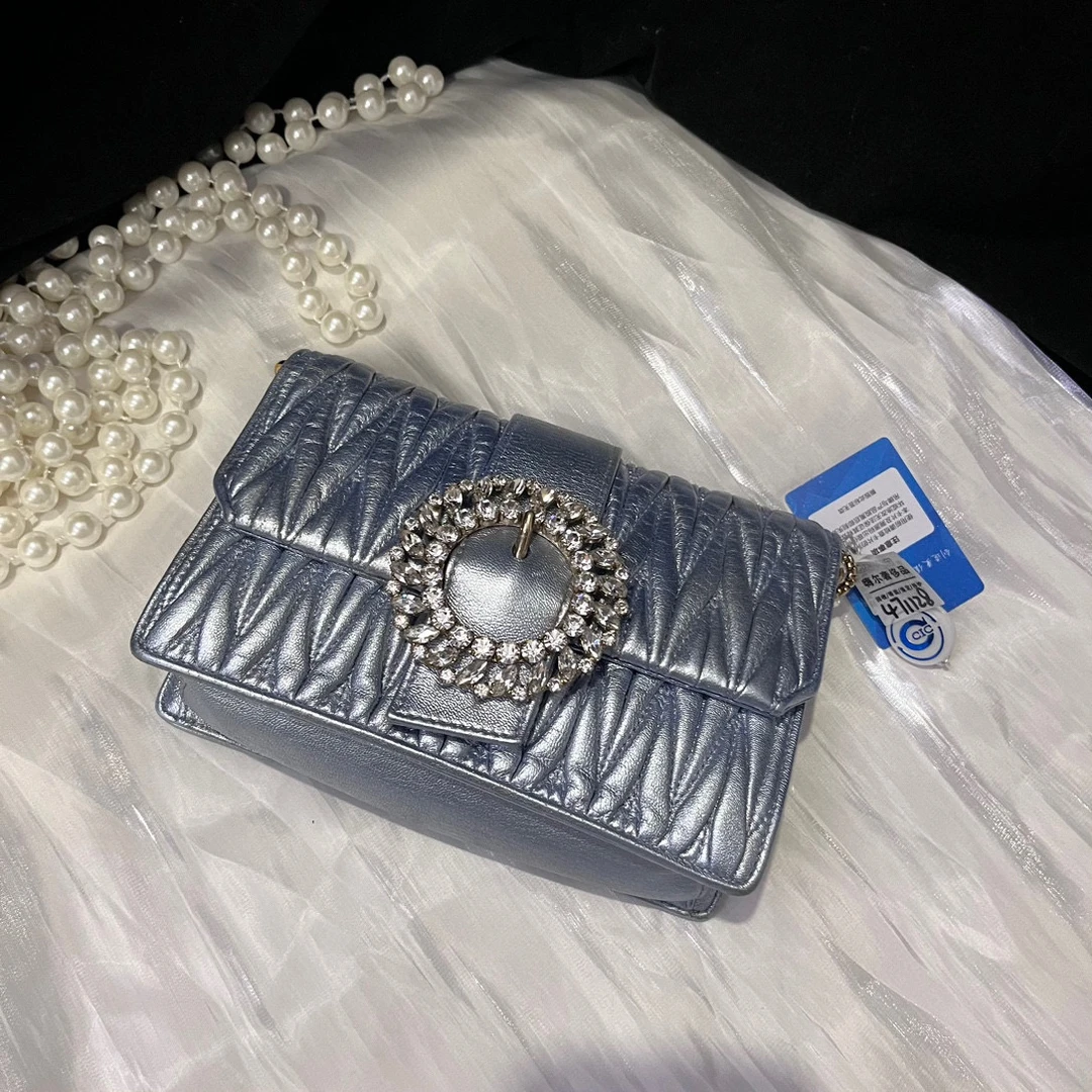 95新 MIU MIU/缪缪 miumiu 太阳花褶皱斜挎包