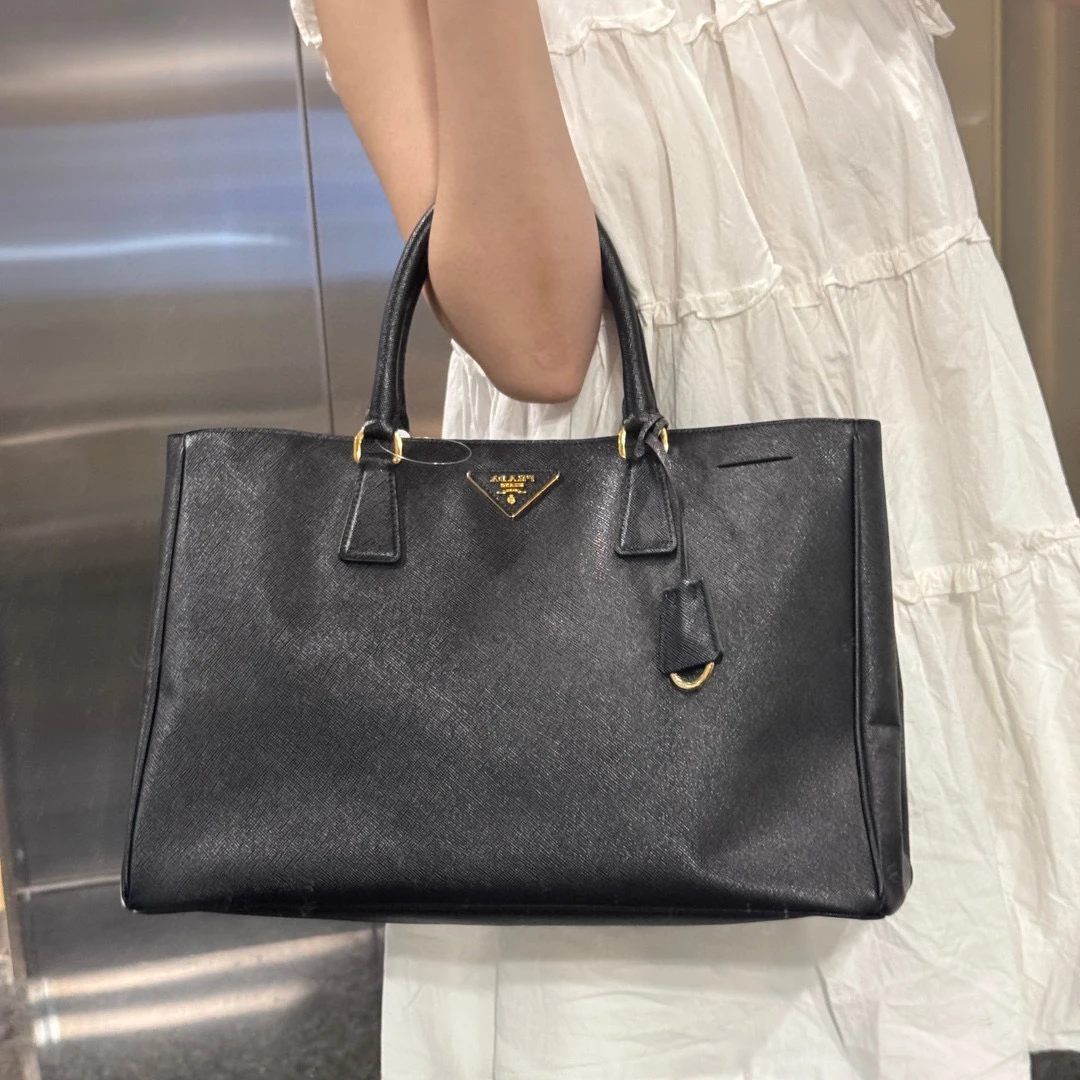 95新 Prada/普拉达 prada黑金杀手手提包