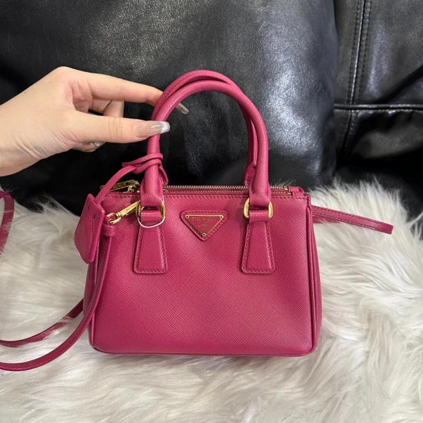 95新 Prada/普拉达 prada粉色mini杀手包