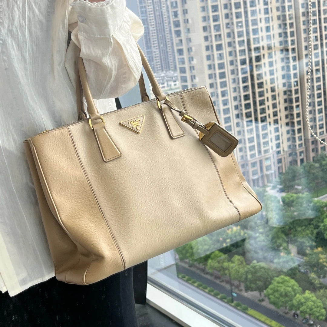 95新 Prada/普拉达 prada卡其色杀手包