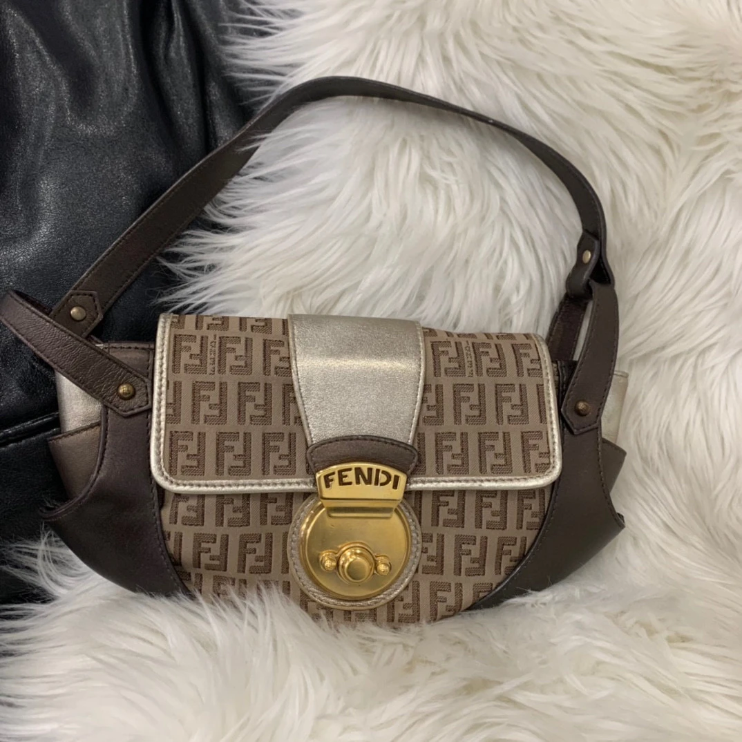 95新 FENDI/芬迪 fendi飞碟单肩包1406
