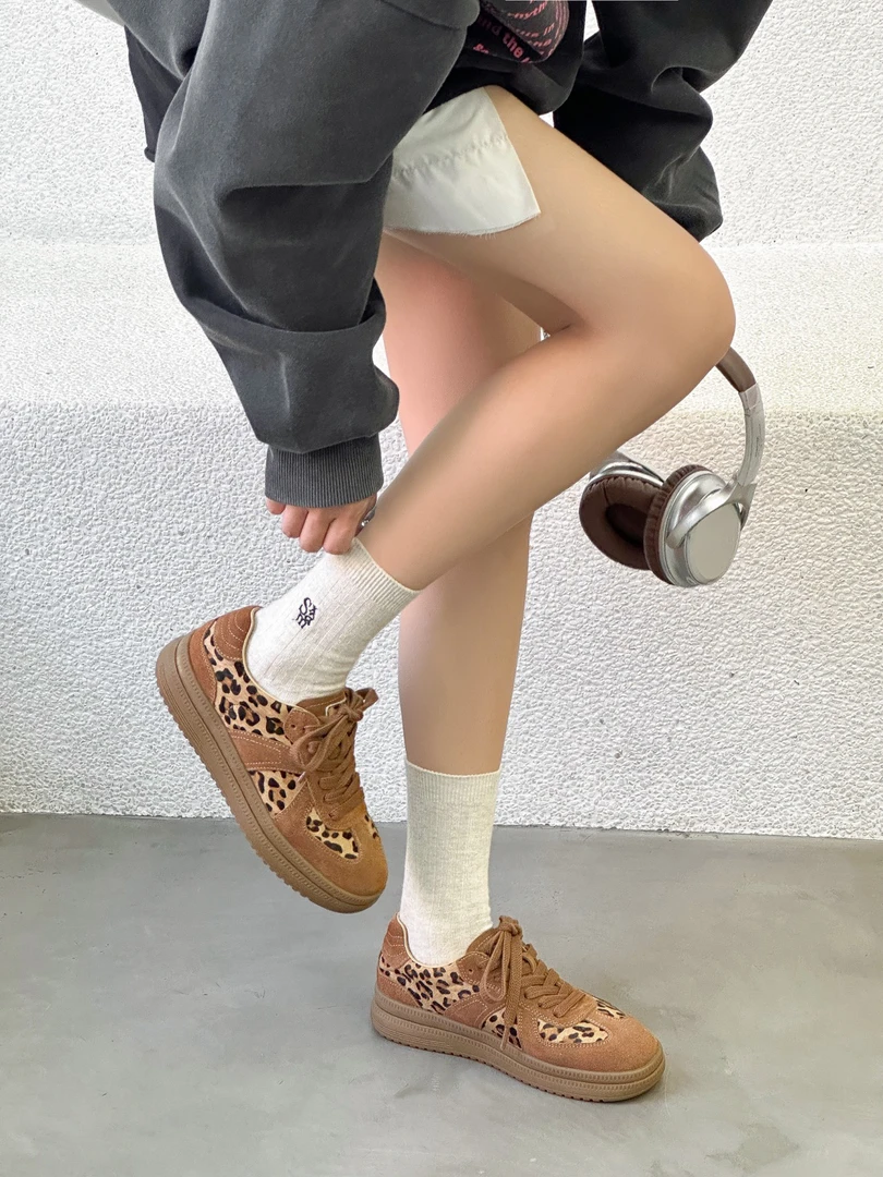 复古豹纹真皮德训鞋女秋季厚底显脚小系带休闲板鞋
