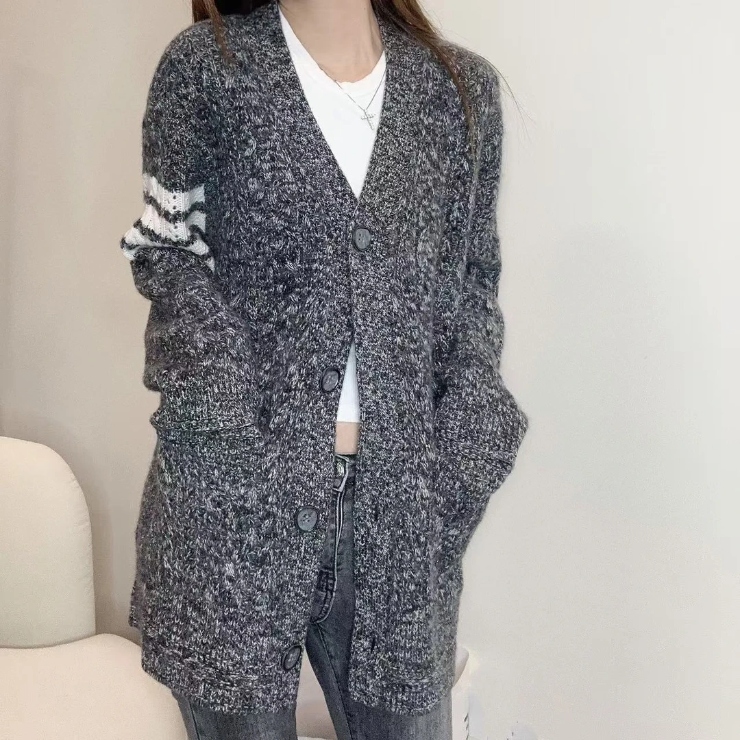 【百分百山羊绒】轻奢241616花纱慵懒风减龄V领单排扣外套