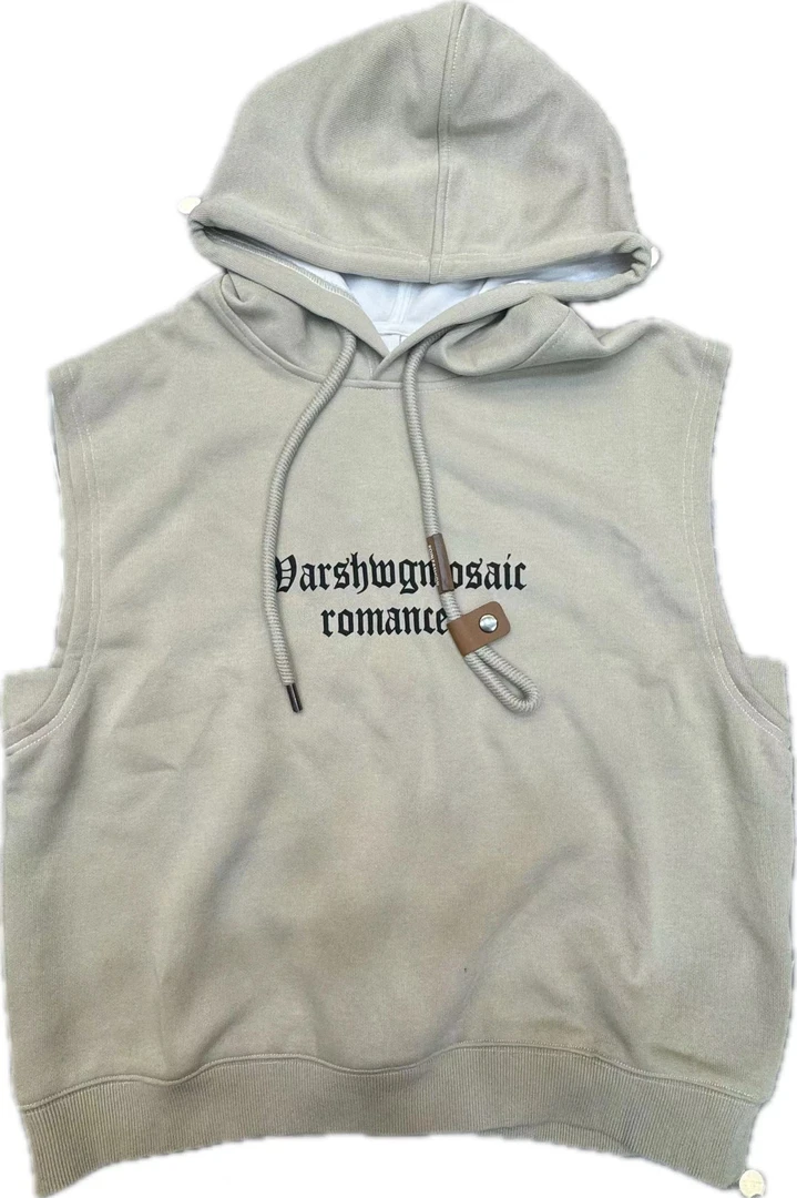 蛋蛋家{福利款米色字母连帽T恤280