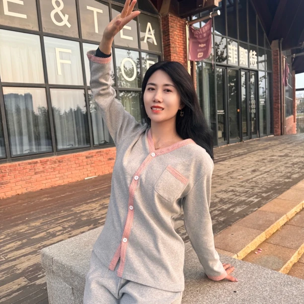 秋冬纯棉加厚睡衣女舒适家居服时尚休闲秋季冬季保暖简约V领花边