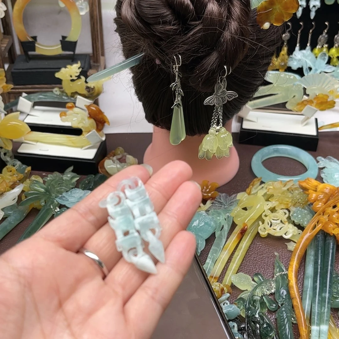 【闪购商品】蛇纹石玉耳环合金莹*猫