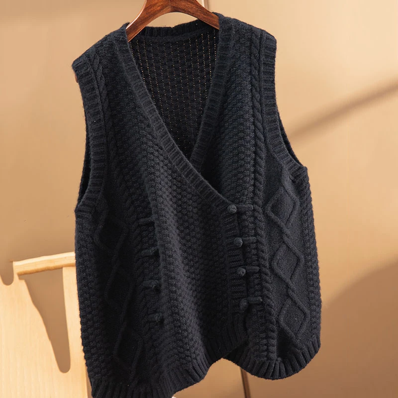 品牌折扣女装双排扣针织马甲2024款宽松女士毛衣开衫外套复古背心