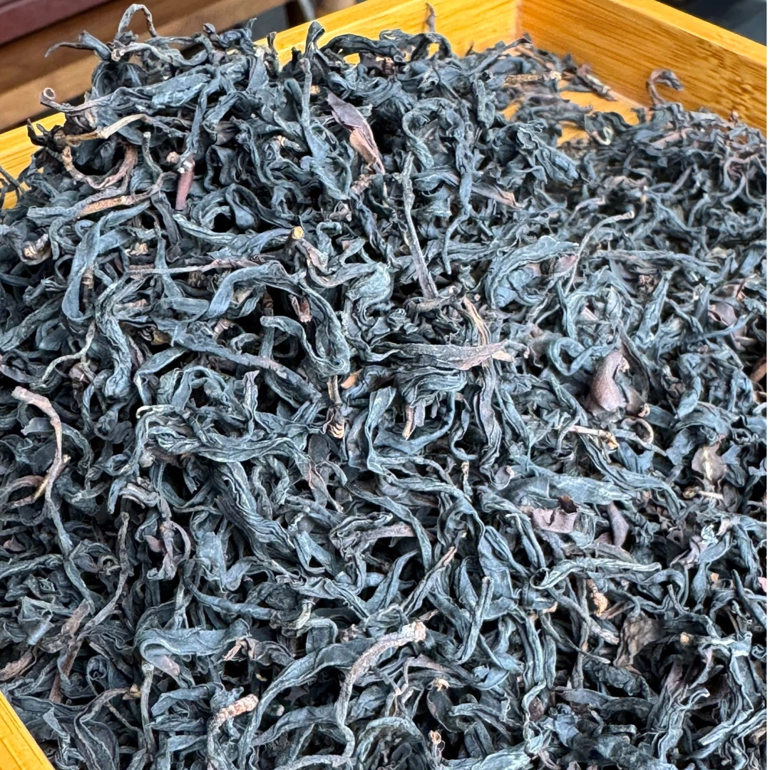 【2024年野生晒红100g】永德大雪山荒野野晒红散茶头春头采 花果香