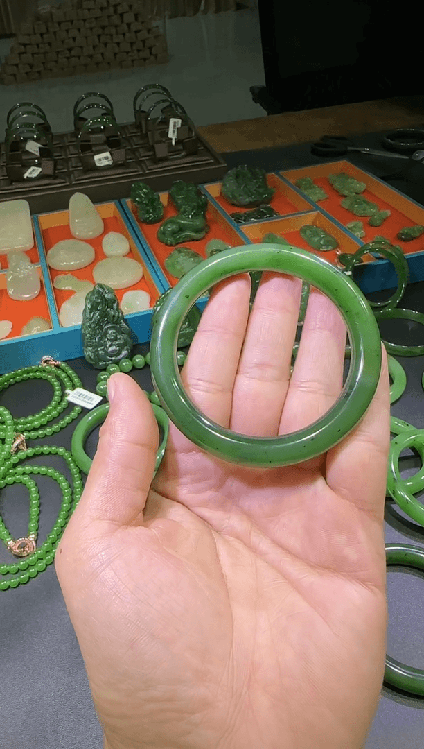 【闪购商品】和田玉手镯未镶嵌106-58