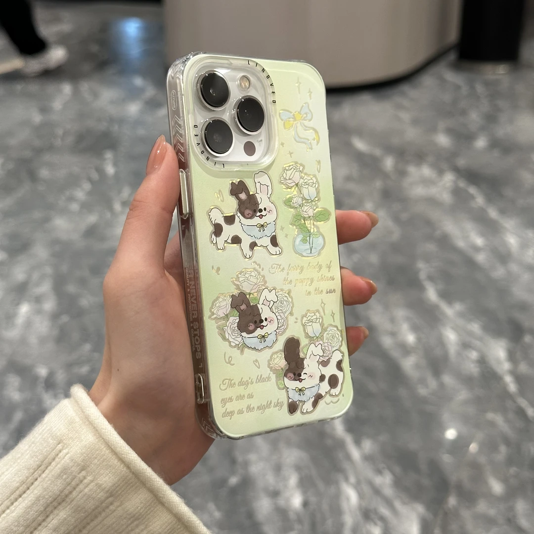 镭射幻彩可爱小狗苹果15ProMax手机壳卡通iPhone14创意防摔13女12