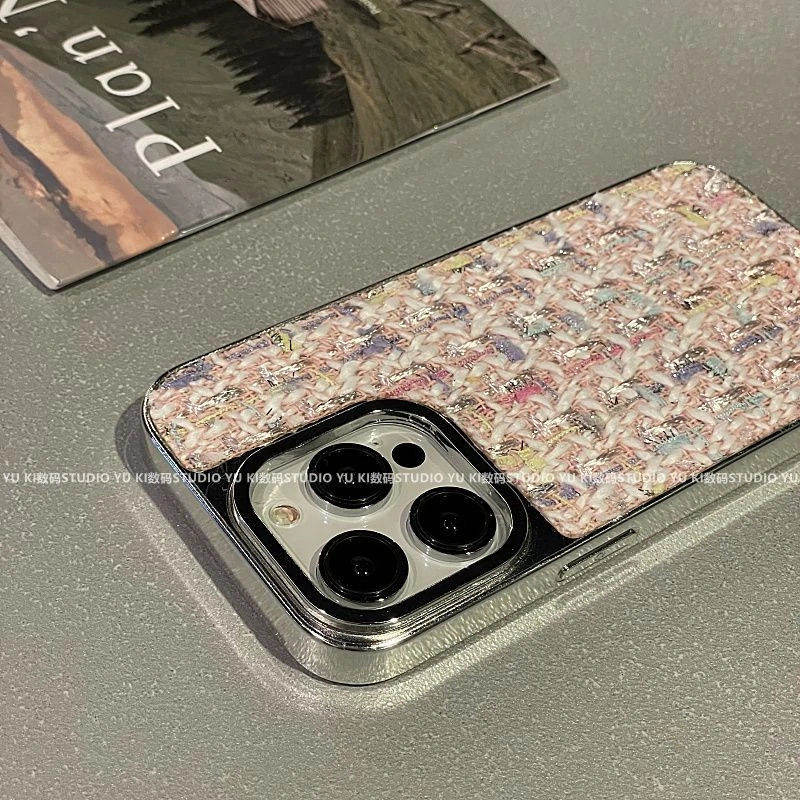 高级感粉白小香风适用iPhone15promax苹果14手机壳13电镀12/11女