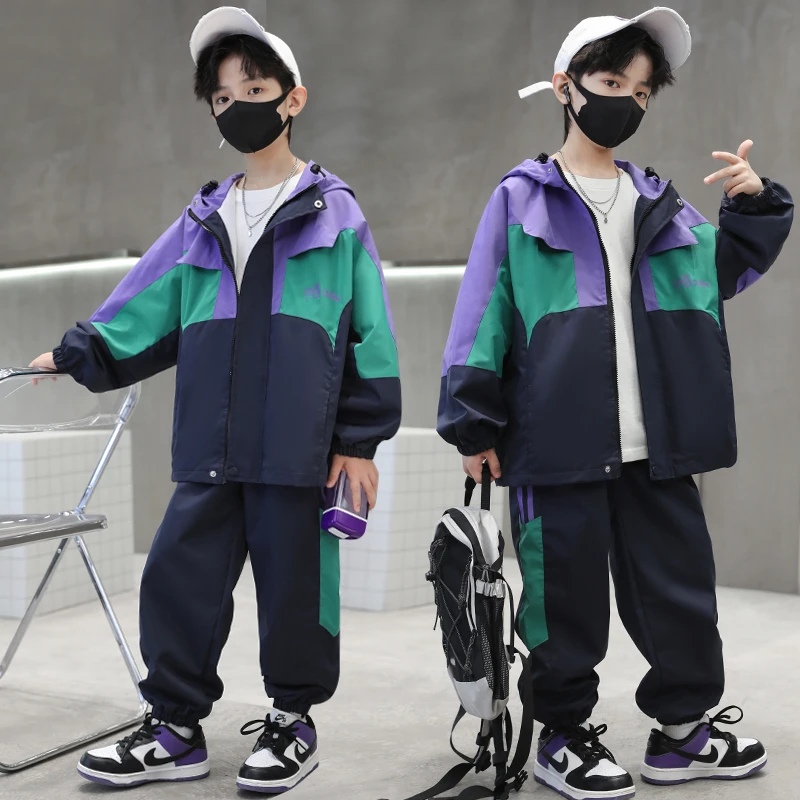 男童春秋套装2024新款中大童儿童休闲连帽冲锋衣帅气两件套外套潮