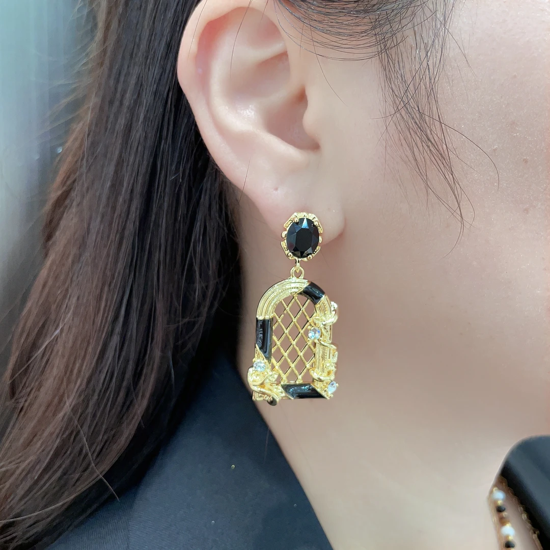 铜合金耳饰 六柒6145金属风镂空鸟笼吊坠耳饰重工复古轻奢小众