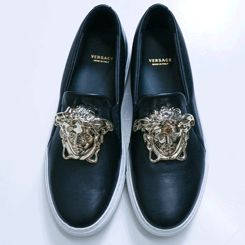VERSACE/范思哲时尚休闲百搭舒适金色大logo黑色一脚蹬35码和36码