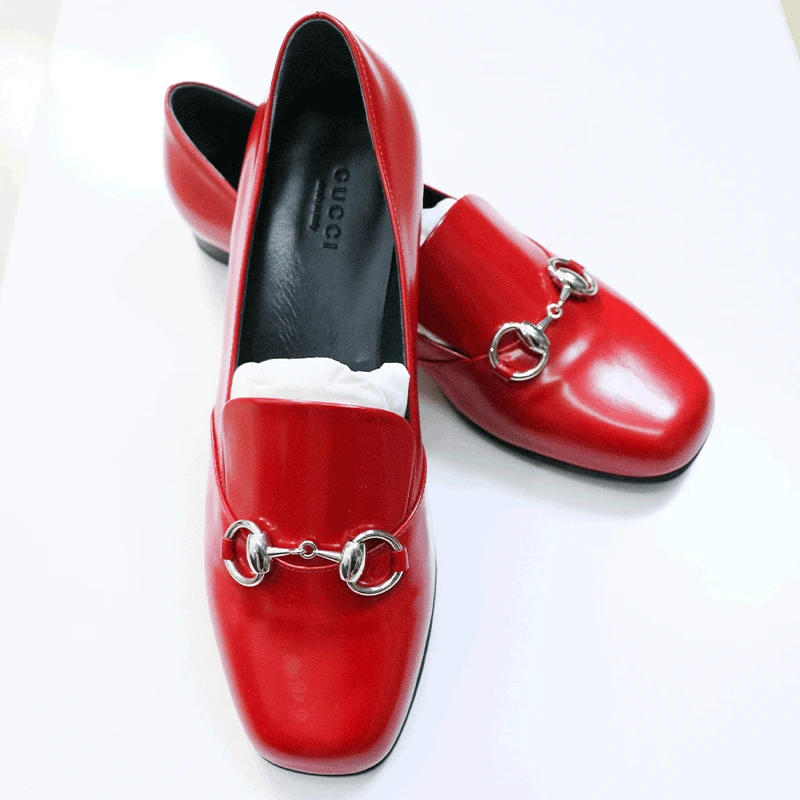 Gucci/古驰银色马衔扣时尚百搭舒适透气英伦休闲圆头红色乐福鞋