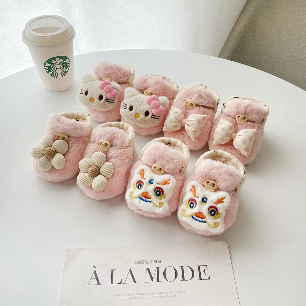 粉色婴儿鞋子秋冬季女童小月龄婴幼儿宝宝毛绒鞋袜防掉跟保暖可爱