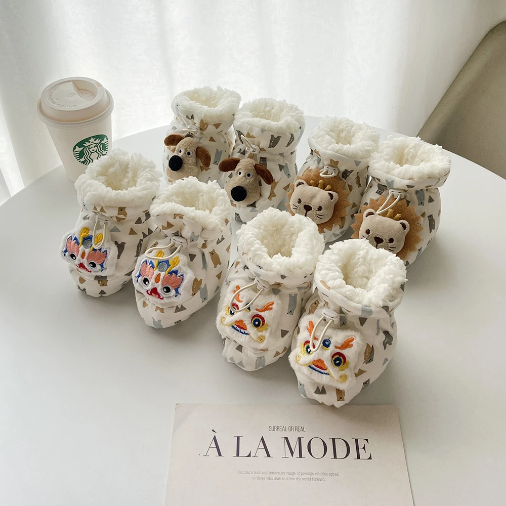 白色婴儿鞋袜冬季男女童小月龄婴幼儿宝宝鞋子加绒加厚保暖防掉跟