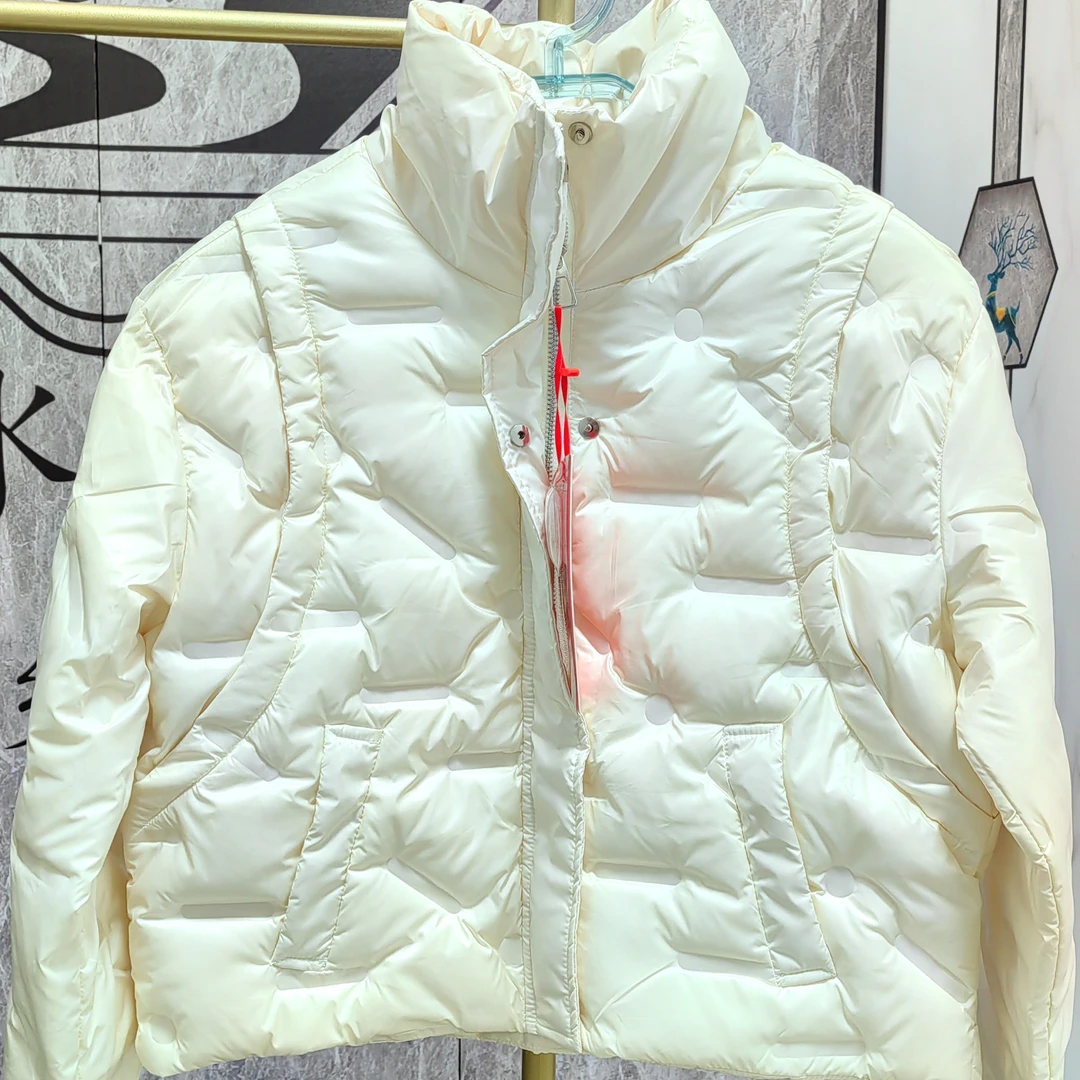 时尚女装初冬网红潮流短款女款(米白色)