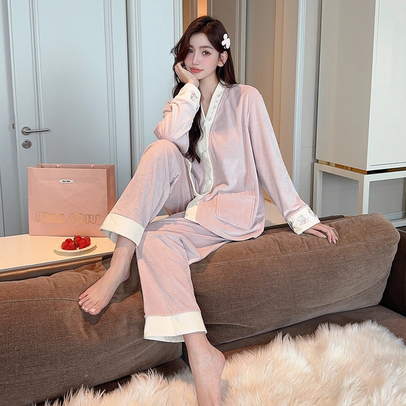 【微刻-蝴蝶刺绣】水光双面海岛绒女士国风中厚款 秋冬季家居服