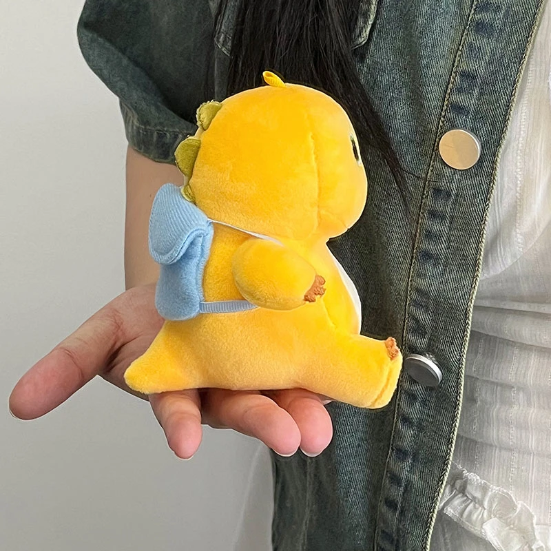 可爱正版小奶龙毛绒玩具书包挂件公仔精致钥匙扣女玩偶送生日礼物