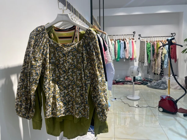 孤品女装尾货杂款时尚杂款连衣裙上衣夏季百搭