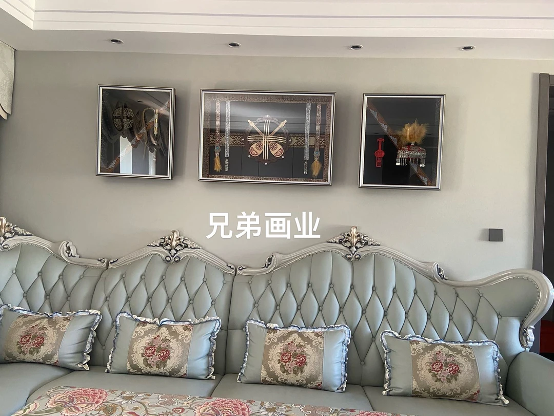 民族风格的手工三联画