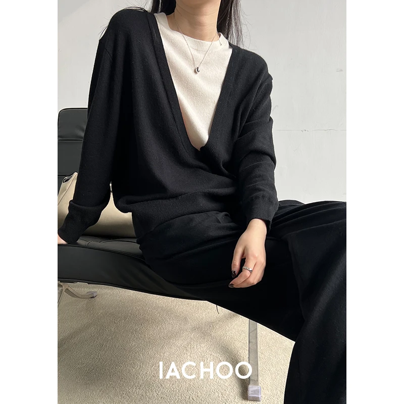 IACHOE假两件长袖毛衣大v领3471505017