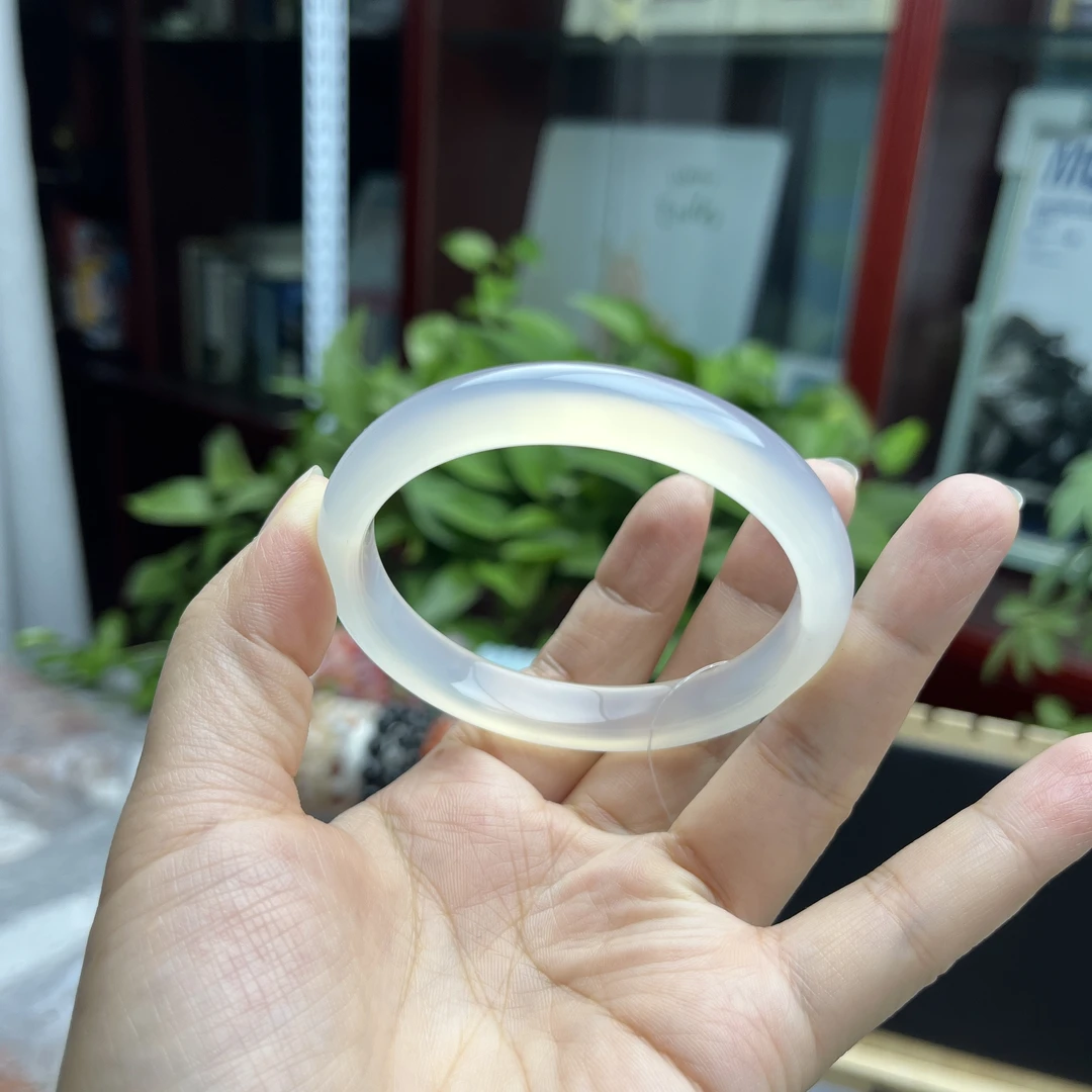 纯天然精品白冰白月光玛瑙玉髓手镯正圈58+