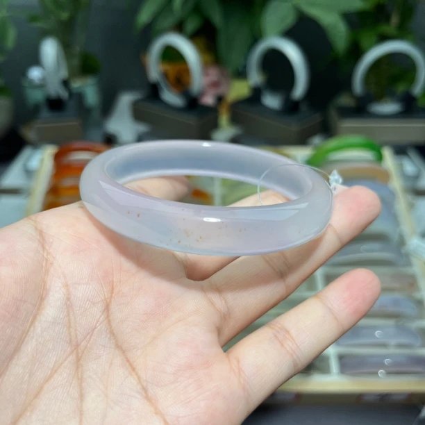 纯天然精品冰紫底飘橘色小花玛瑙玉髓手镯正圈小众特色女款时尚