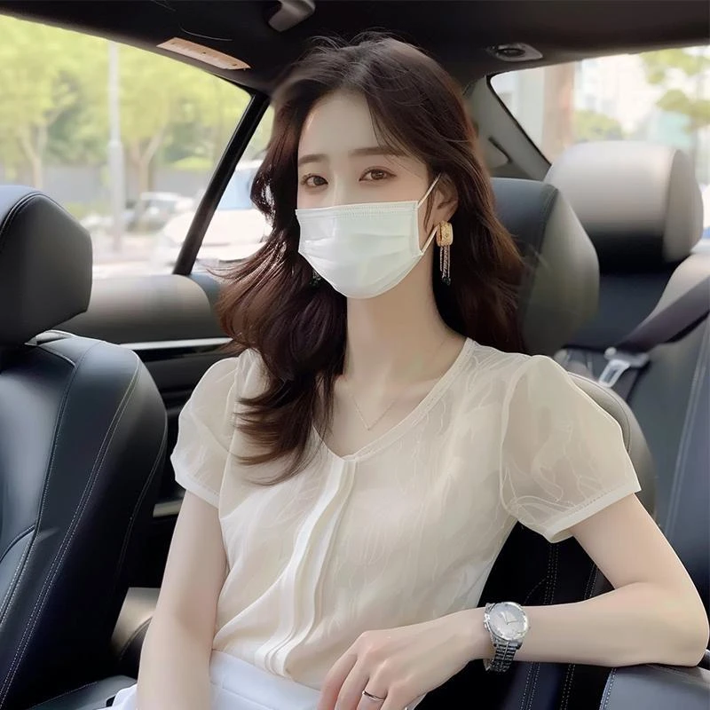 9618米杏色衬衫新款女轻奢高级感提花短袖今年流行的漂亮爆款上衣